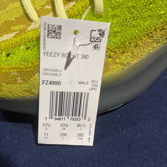 Yeezy - Picture 4 of 4